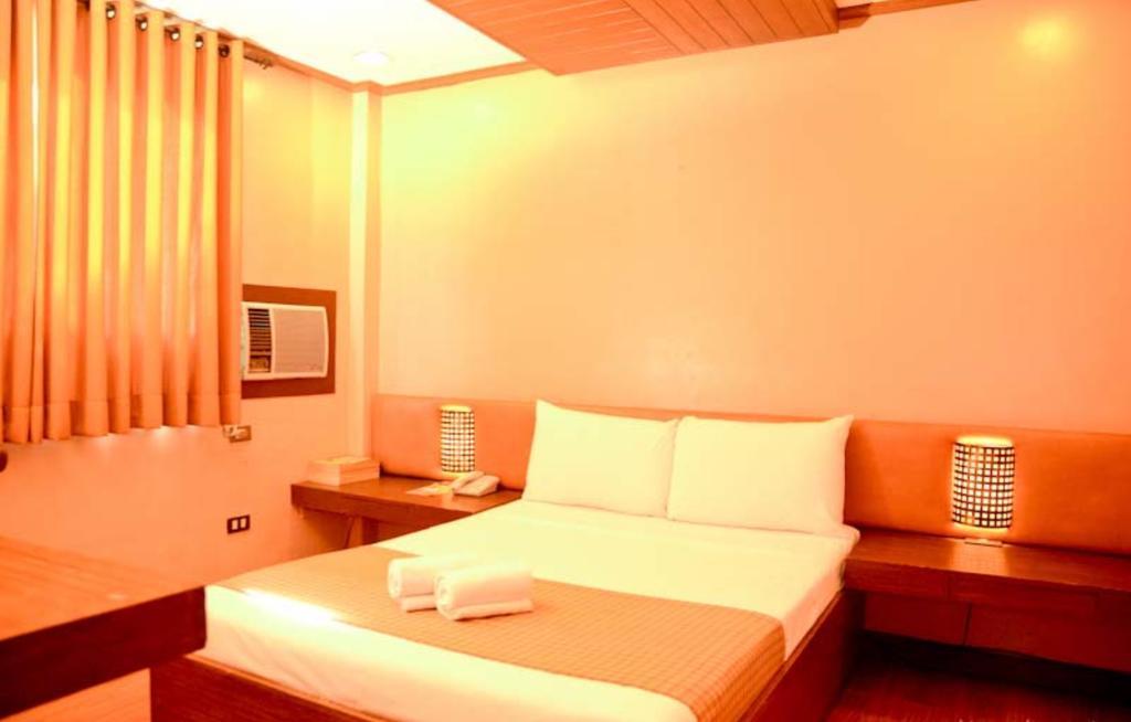 The Orange Place Hotel - San Juan San Juan  Pokój zdjęcie